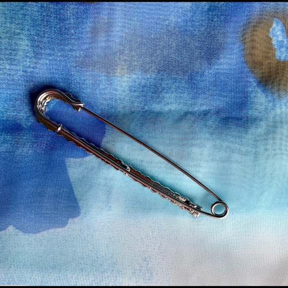 Long pearl kilt pin brooch - Picture 5 of 5